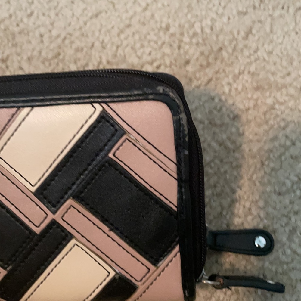 Jessica Simpson wallet - Picture 4 of 4